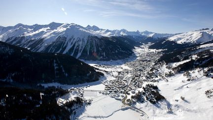 Davos sous la neige, le rendez-vous annuel des grands patrons du monde.&nbsp; (BLOOMBERG / GETTY IMAGES)