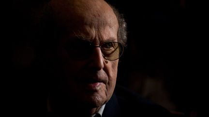 Manoel de Oliveira, 104 ans, célèbre les 70 ans de son premier film, "Aniki Bobo", à Porto (6 mars 2013)
 (Miguel Riopa / AFP)