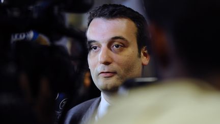 Le vice-pr&eacute;sident du Front national, Florian Philippot, candidat aux municipales &agrave; Forbach (Moselle), s'exprime &agrave; l'issue du second tour, le 30 mars 2014. (JEAN-CHRISTOPHE VERHAEGEN / AFP)