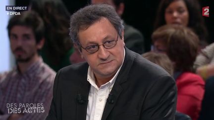 Capture d'écran de l'émission "Des paroles et des actes", à laquelle Daniel Psenny&nbsp;a participé le 26 novembre 2015. (FRANCE 2)