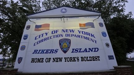 L'enseigne de Rikers Island, le centre pénitentiaire de New York où Dominique Stauss-Kahn a été écroué (16 mai 2011) (AFP / Jewel Samad)