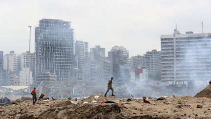 Beyrouth : la difficile recherche de survivants