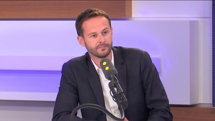 David Belliard, candidat EELV aux élections municipales à Paris, le 5 septembre 2019 sur franceinfo. (FRANCEINFO / RADIOFRANCE)