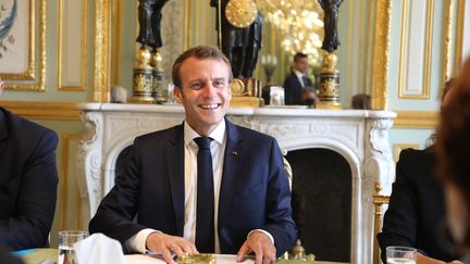 E.Macron : un été studieux à Brégançon