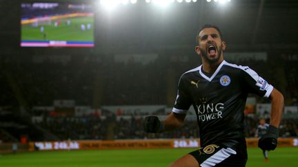 Riyad Mahrez, l'homme du jour pour Leicester (GEOFF CADDICK / AFP)