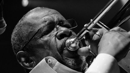 Le tromboniste américain Fred Wesley (Fred Wesley)