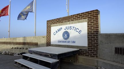 Le centre de détention militaire de haute sécurité situé sur la base navale américaine de&nbsp;Guantenamo, dans le sud-est de Cuba, le 7 septembre 2021. (PAUL HANDLEY / AFP)