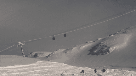 Ski : une avalanche tue deux skieurs en Haute-Savoie (France 2)