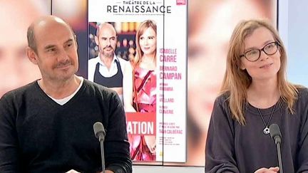 Bernard Campan et Isabelle Carré sur le plateau de France 3 Ile de France pour la pièce de théâtre "La Dégustation"
 (France 3 / Culturebox )