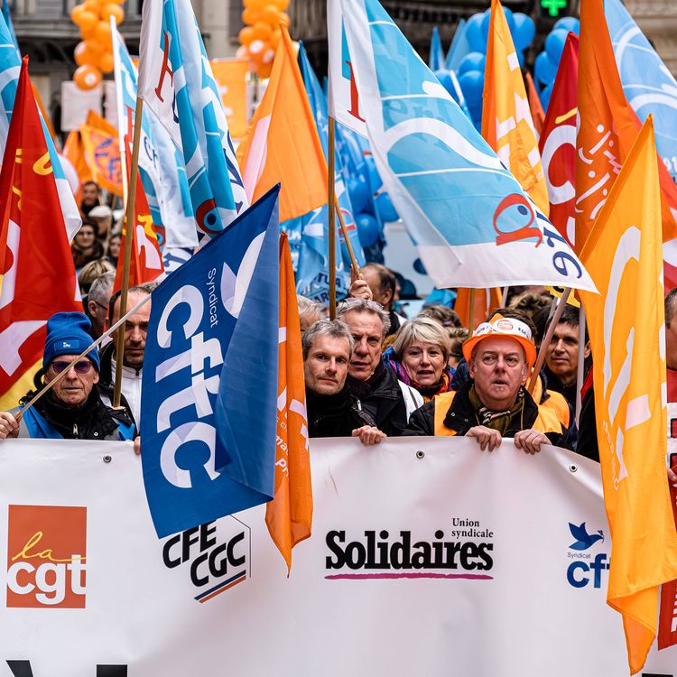 Representatives of the various unions march together against the pension reform project in Dijon (Côte-d'Or), February 16, 2023. (KONRAD K. / SIPA)