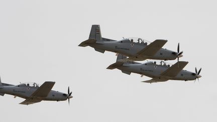 Des avions de l'arm&eacute;e irakienne, le 22 avril 2014, au-dessus de Bagdad (Irak). (REUTERS)