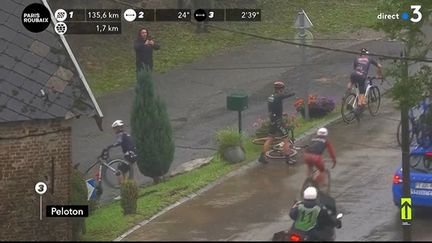 Peter Sagan peu après sa chute sur Paris Roubaix, dimanche 3 octobre. (FRANCE 3)