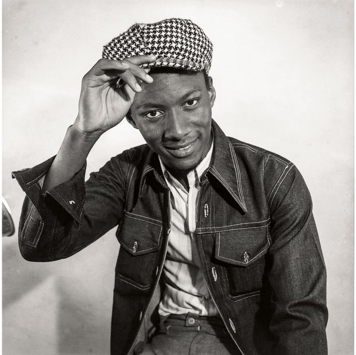 Malick Sidibé, c. 1972, tirage gélatino-argentique 120 x 120 cm, Courtesy Galerie MAGNIN-A, Paris
	 
 (Malick Sidibé)