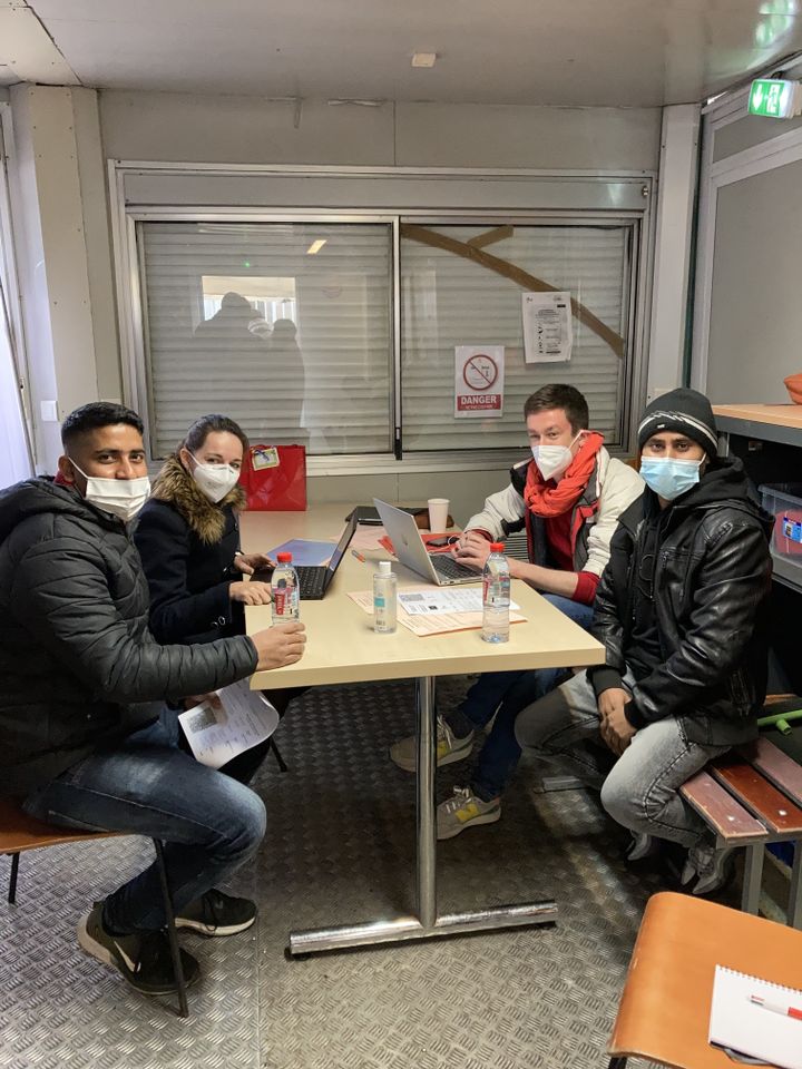 Fahim* and Saif*, two Bangladeshi refugees, had to restart their vaccination schedule once they arrived in France, because their Sinopharm vaccine is not recognized in France.  (GUILLEMETTE JEANNOT / FRANCEINFO)