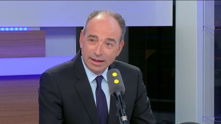 Le député LR de Seine-et-Marne, ex-candidat à la primaire de la droite, invité de franceinfo lundi 9 janvier (RADIO FRANCE / FRANCEINFO)