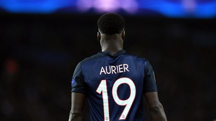 Serge Aurier, le 6 avril 2016, lors du quart de finale de la Ligue des champions contre Manchester City, au Parc des Princes. (FRANCK FIFE / AFP)