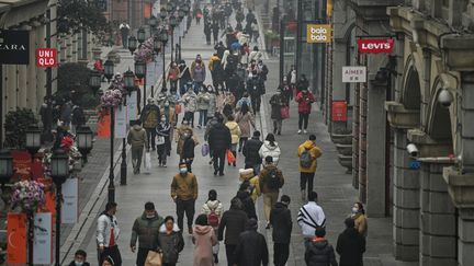 "Wuhan ressemble à une ville débarrassée du Covid-19", témoigne un correspondant (illustration). (HECTOR RETAMAL / AFP)