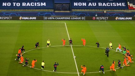 PSG - Basaksehir : les joueurs ont fait front commun contre le racisme