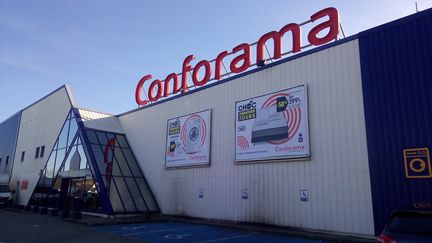 Le magasin Conforama, à Valence (Drôme). (ALEXANDRE BERTHAUD / RADIO FRANCE)