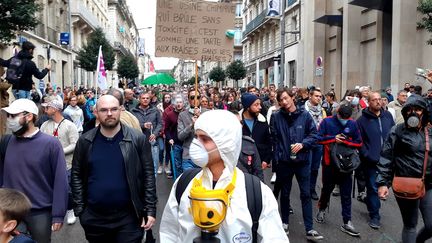 Manifestation à Rouen après l'incendie de l'usine Lubrizol, le 1er octobre 2019. (BENJAMIN  ILLY / FRANCE-INFO)