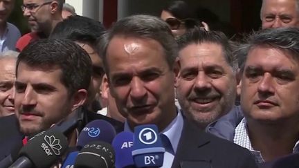 Grèce : Kyriákos Mitsotakis et la droite en tête des élections législatives (franceinfo)