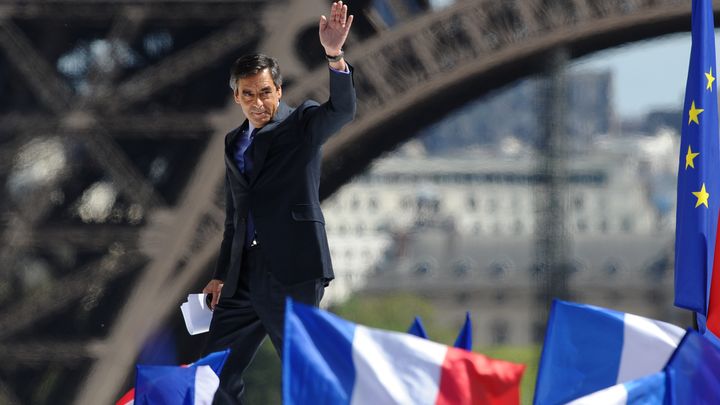 Fran&ccedil;ois Fillon lors du meeting de Nicolas Sarkozy au Trocad&eacute;ro, &agrave; Paris, le 1er mai 2012. (MARTIN BUREAU / AFP)