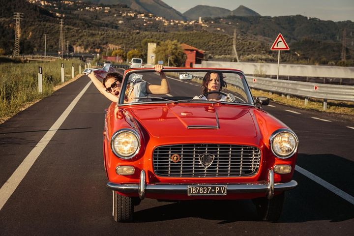 Micaela Ramazzotti et Valeria Bruni Tedeschi dans "Folles de joie" de  Paolo Virzì
 (Bac Films)