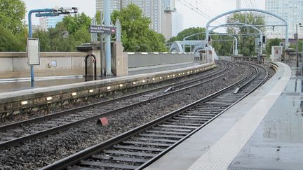 Les quais vides de la station Président Kennedy à cause de l'absence des RER sur la ligne C à Paris. (MARTINE BRÉSON / RADIO FRANCE)