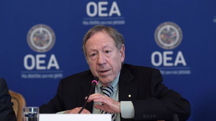 Irwin Cotler, ancien ministre canadien de la Justice, participe à un panel d'experts sur le Venezuela au siège de l'organisation à Washington, aux États-Unis, le 29 mai 2018. (LENIN NOLLY / EFE / SIPA)