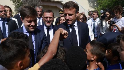 Marseille : Emmanuel Macron souhaite rouvrir un "débat sur le temps scolaire dans l'année" et envisage de réduire les vacances d'été