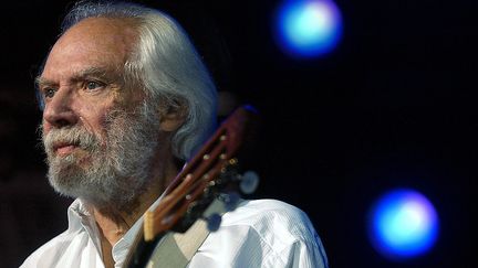  (Georges Moustaki compte parmi les plus grands passeurs de la musique brésilienne en Europe. © Maxppp)