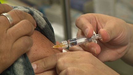 Grippe : pourquoi le vaccin est-il plus cher ?