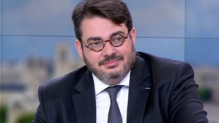 Politique : le retournement de veste a toujours existé, assure l'historien Bruno Fuligni