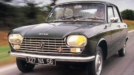  (Peugeot 204 © lespeugeotmythiques.com)