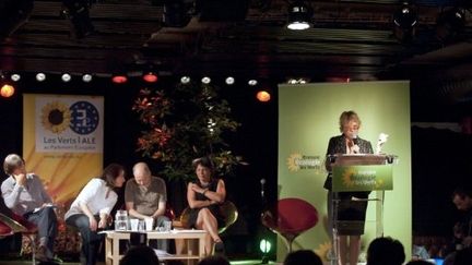 Eva Joly prononce un discours aux Etats généraux du nucléaire, à Paris, le 21 mai 2011. (AFP - Bertrand Langlois)