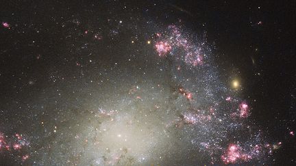 La galaxie NGC 425 photographiée par le téléscope Hubble, le 10 août 2015. (MAXPPP)