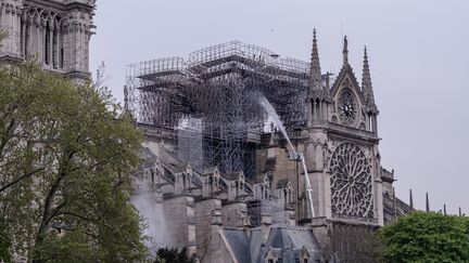 Notre-Dame de Paris : l'heure est à la sécurisation des lieux