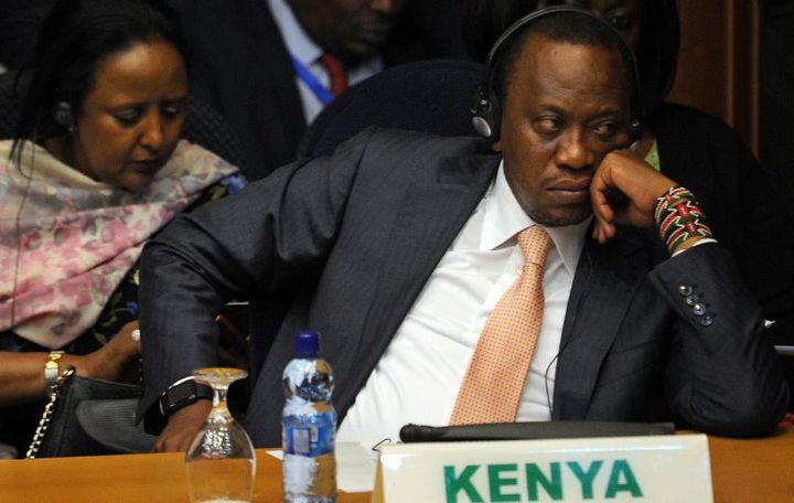 Le président kenyan Uhuru Kenyatta au sommet de l'Union africaine à Addis Abeba, le 29 janvier 2016. C'est lui qui propose aux pays africains de se retirer de la CPI. (Photo AFP/ Tony Karumba)