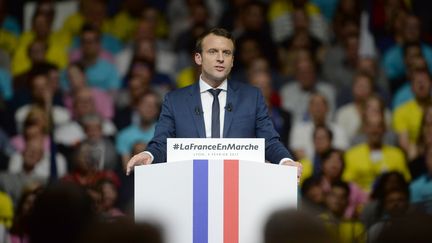 Emmanuel Macron, le 4 février 2017, en meeting à Lyon. (LAURENT CERINO / REA)