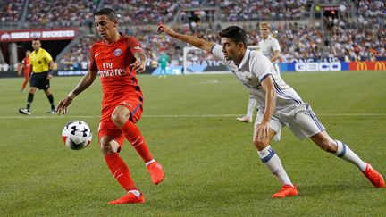 Enzo Zidane (à droite) lors du match de préparation face au PSG d'Angel Di Maria (KIRK IRWIN / GETTY IMAGES NORTH AMERICA)