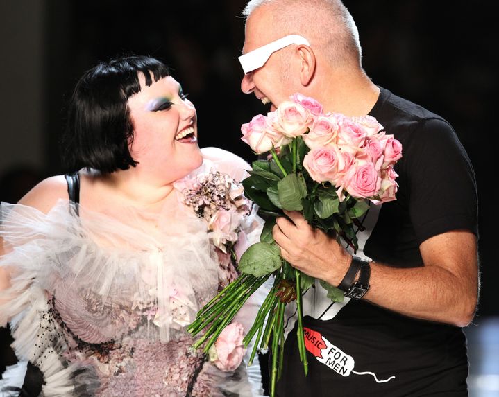 Beth Ditto au défilé Jean Paul Gaultier printemps-été 2011, à Paris 
 (PIERRE VERDY / AFP)