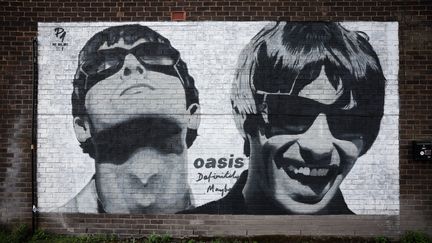 A mural depicting brothers Liam and Noel Gallagher of British band Oasis, in Manchester, on August 29, 2024. (ADAM VAUGHAN / MAXPPP)