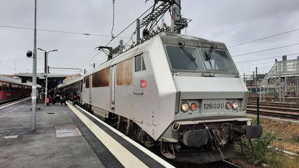 Un intercité Paris-Clermont au départ en gare de Bercy (photo d'illustration). (EMMANUEL MOREAU / RADIO FRANCE)