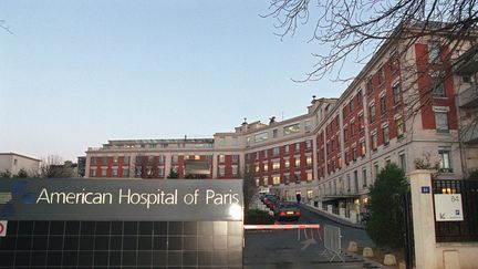 Vue extérieure de l'Hôpital américain de Paris, à Neuilly-sur-Seine. (JACK GUEZ / AFP)