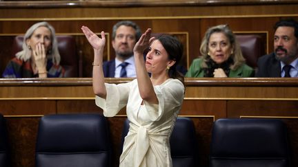 La ministre espagnole de l'Egalité, Irene Montero, au Parlement à Madrid, le 22 décembre 2022. (THOMAS COEX / AFP)