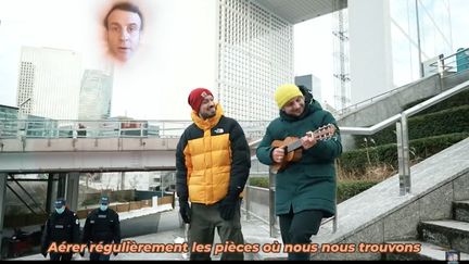 Image du clip "Je me souviens", réponse à un défi sur les gestes barrières lancé aux vidéastes par Emmanuel Macron (CAPTURE ECRAN / MCFLY ET CARLITO)