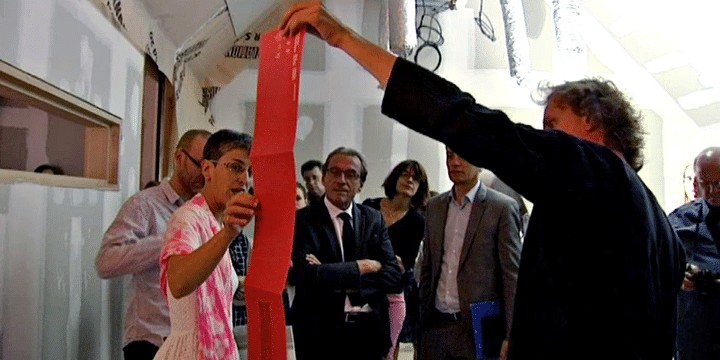 Roland Ries (au centre), maire de Strasbourg, en visite sur le chantier du musée de l'Oeuvre Notre-Dame 
