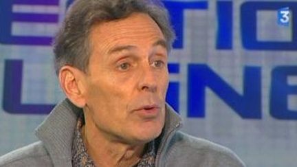 Christian Lax, scénariste de Bande Dessinée, invité de Questions en ligne
 (Culturebox)