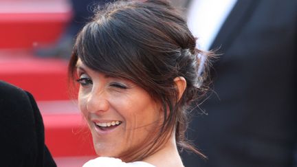 Le clin d'oeil de Florence Foresti (ici au Festival de Cannes en mai 2015).
 (Frédéric Dubart / Citizenside.com / AFP)