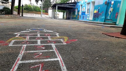 Cour d'école (illustration) (SYLVIE DUCHESNE / FRANCE BLEU GARD LOZÈRE / RADIO FRANCE)